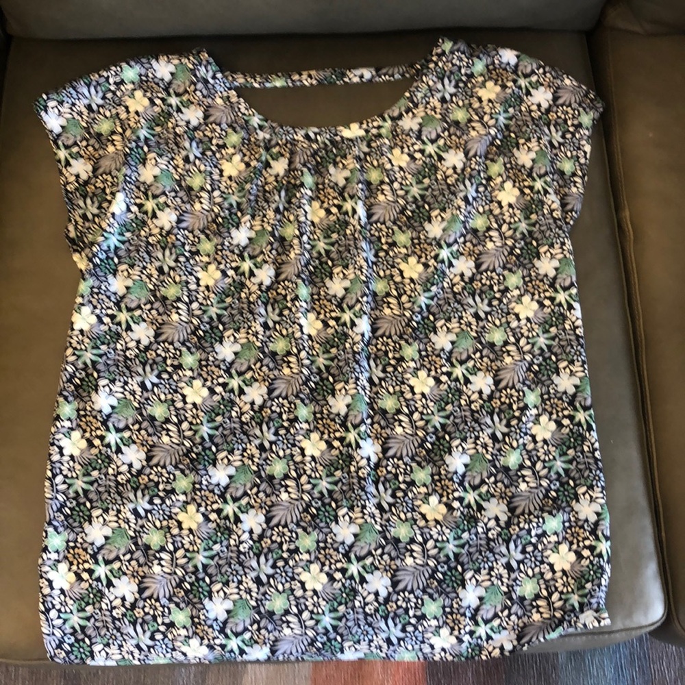 Loft cap sleeve blouse